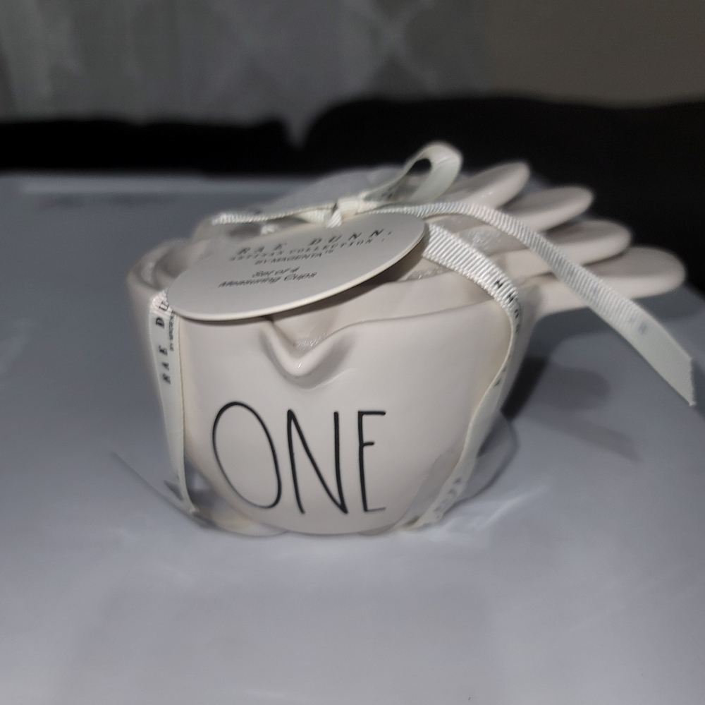 Rae dunn measuring cups